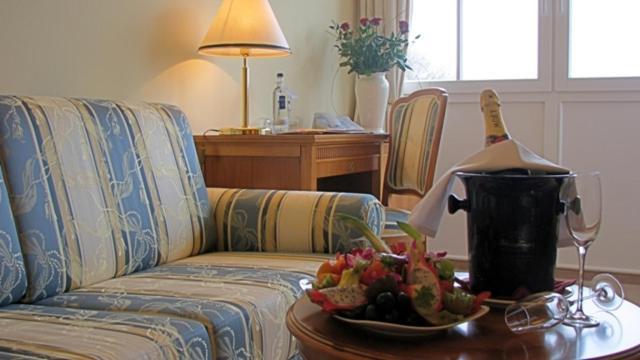 Strandhotel Deichgraf กราล-มือริทซ์ ภายนอก รูปภาพ