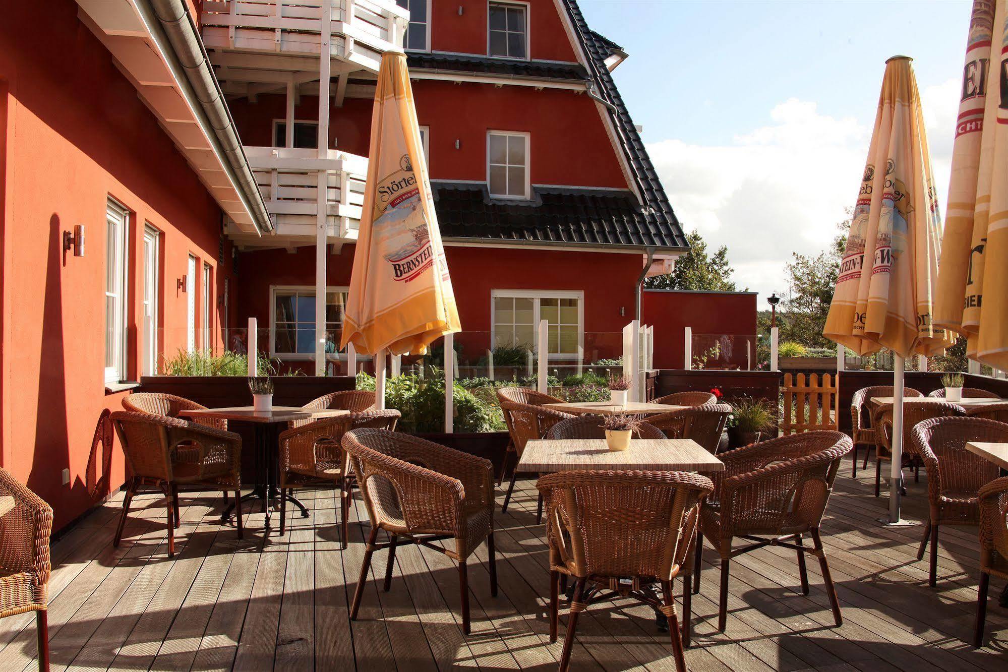 Strandhotel Deichgraf กราล-มือริทซ์ ภายนอก รูปภาพ